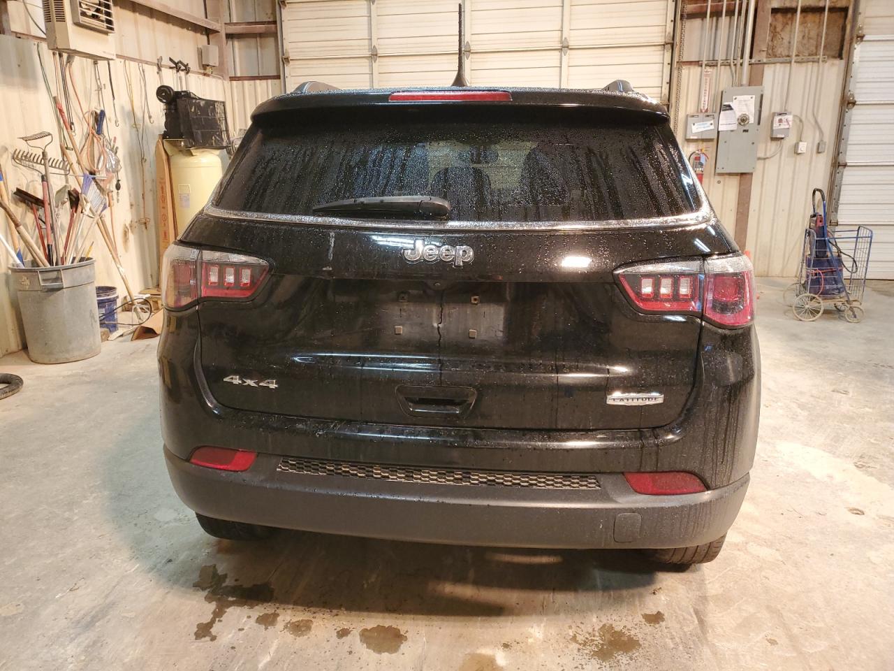 2017 Jeep Compass VIN 3C4NJDBB6HT651284 Copart auction photo, front end / minor dent/scratches damage thumbnail 6