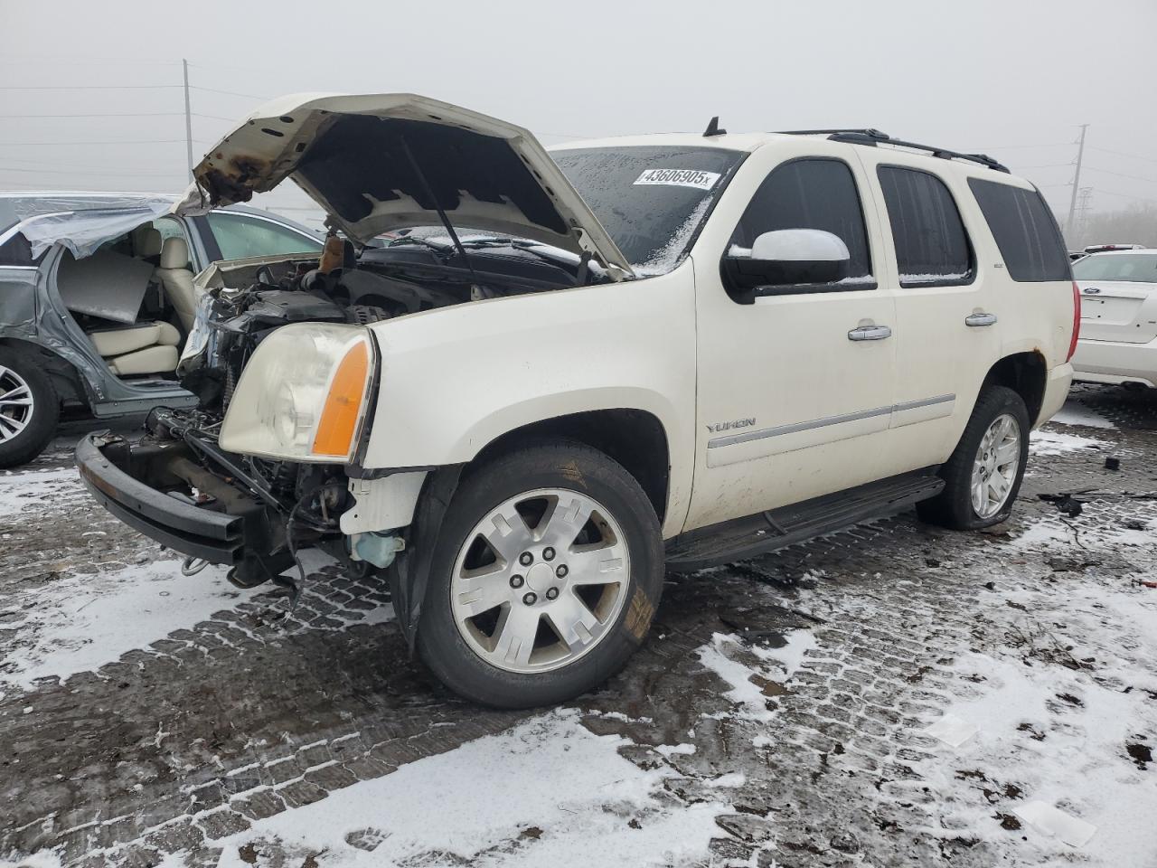 2010 GMC Yukon VIN 1GKUKCE02AR135763