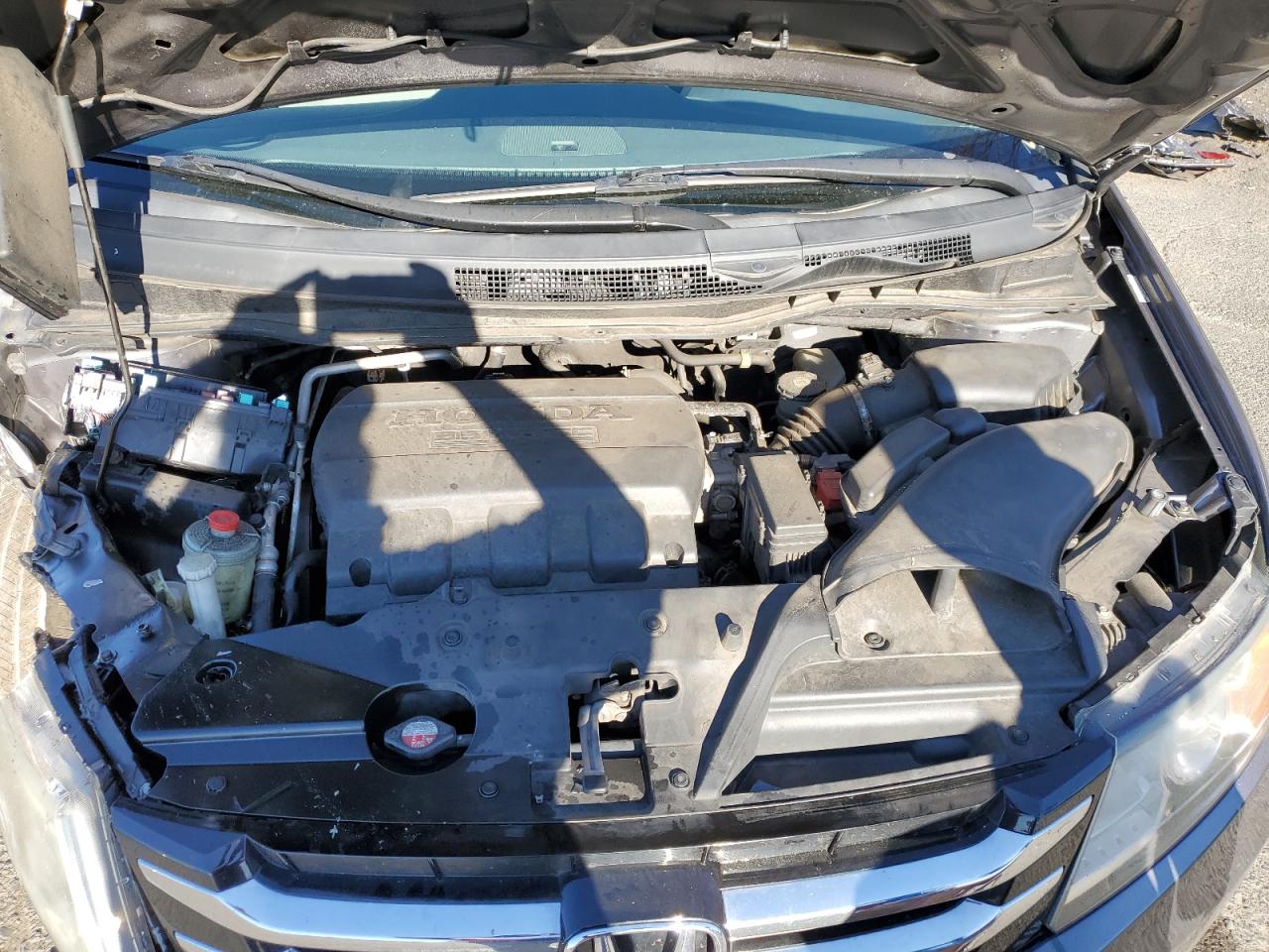 2016 Honda Odyssey VIN 5FNRL5H3XGB149702 Copart auction photo, front end / side damage thumbnail 14