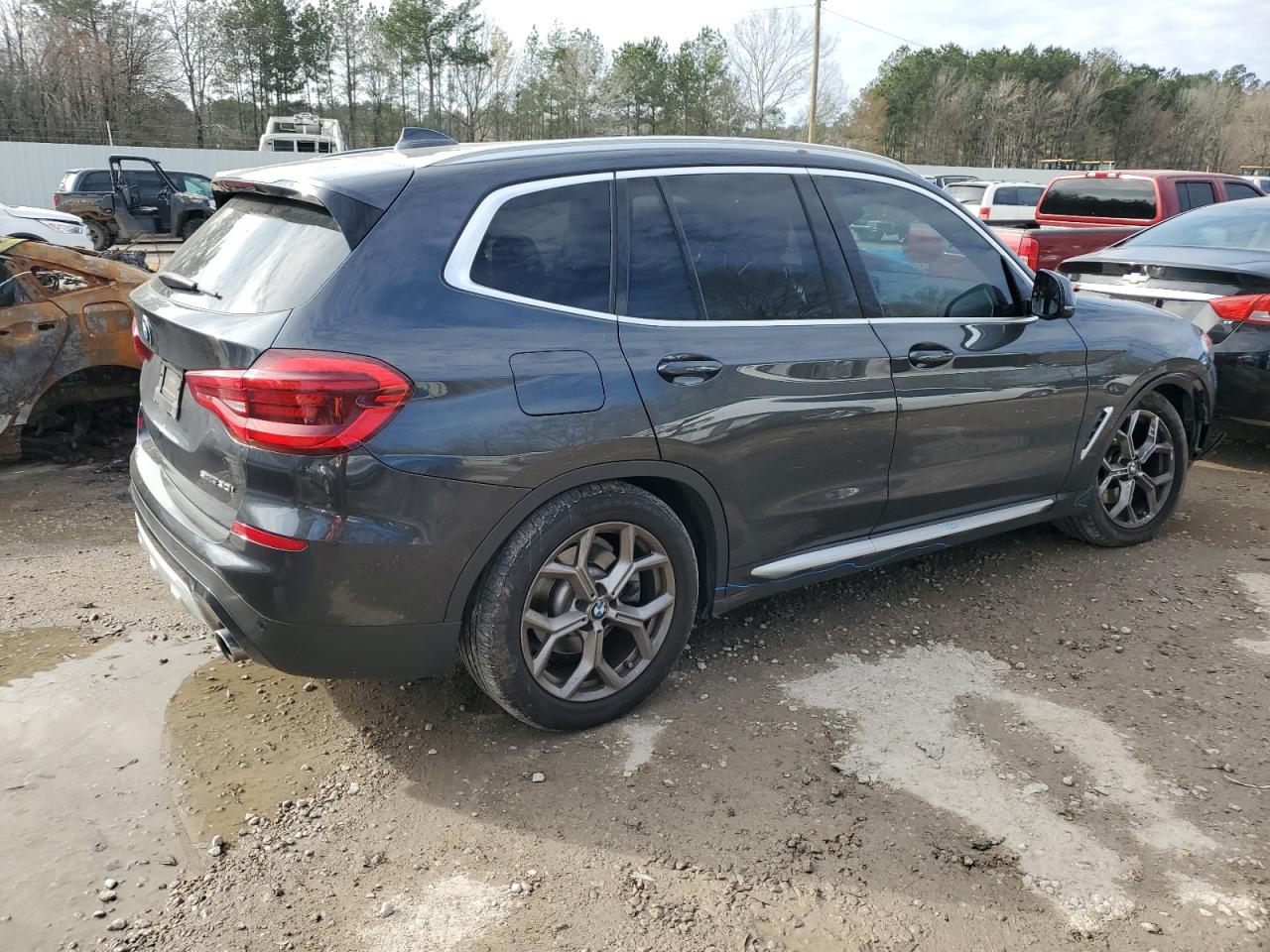 2021 BMW X3 VIN 5UXTY3C03M9E22527 Copart auction photo, front end damage thumbnail 3