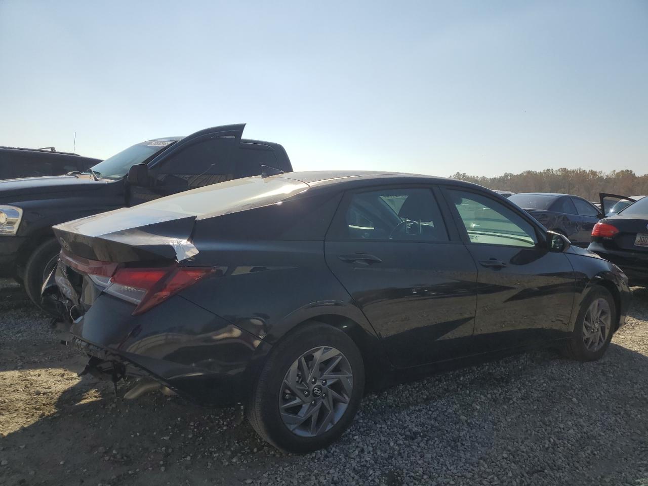 2024 Hyundai Elantra VIN KMHLM4DG2RU757872 Copart auction photo, rear end / minor dent/scratches damage thumbnail 3