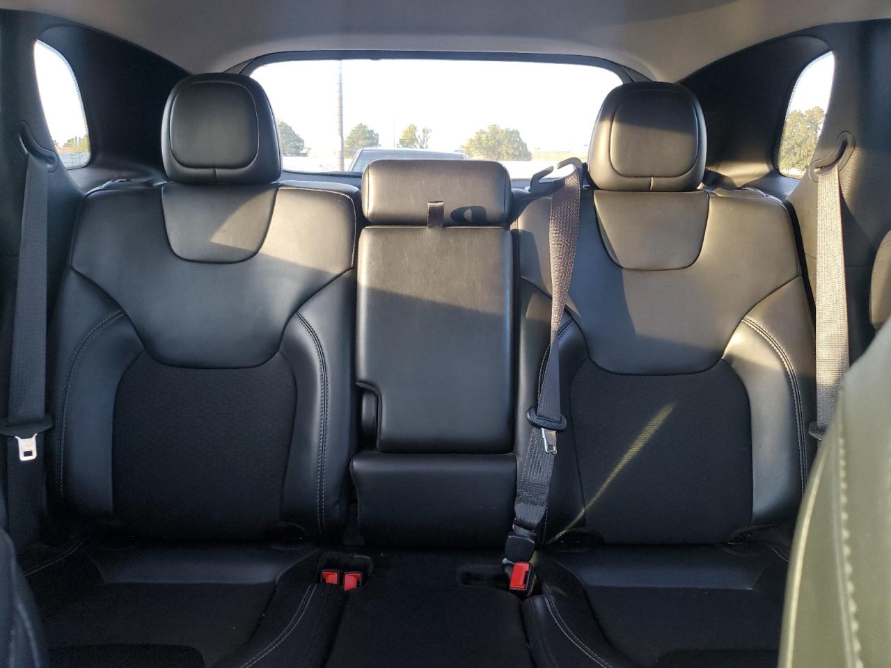 2020 Jeep Grand Cherokee VIN 1C4PJLLB3LD624379 Copart auction photo, front end / minor dent/scratches damage thumbnail 10