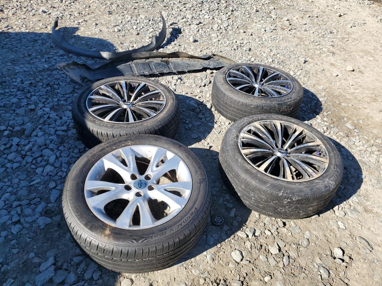 2010 Ford Taurus VIN 1FAHP2EW5AG161742 Copart auction photo, front end damage thumbnail 12