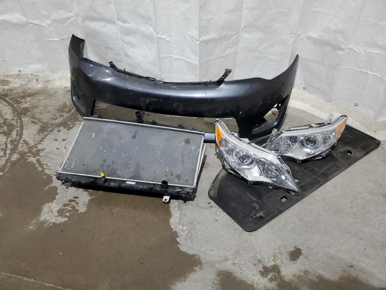 2014 Toyota Camry VIN 4T1BK1FK7EU547425 Copart auction photo, front end damage thumbnail 12