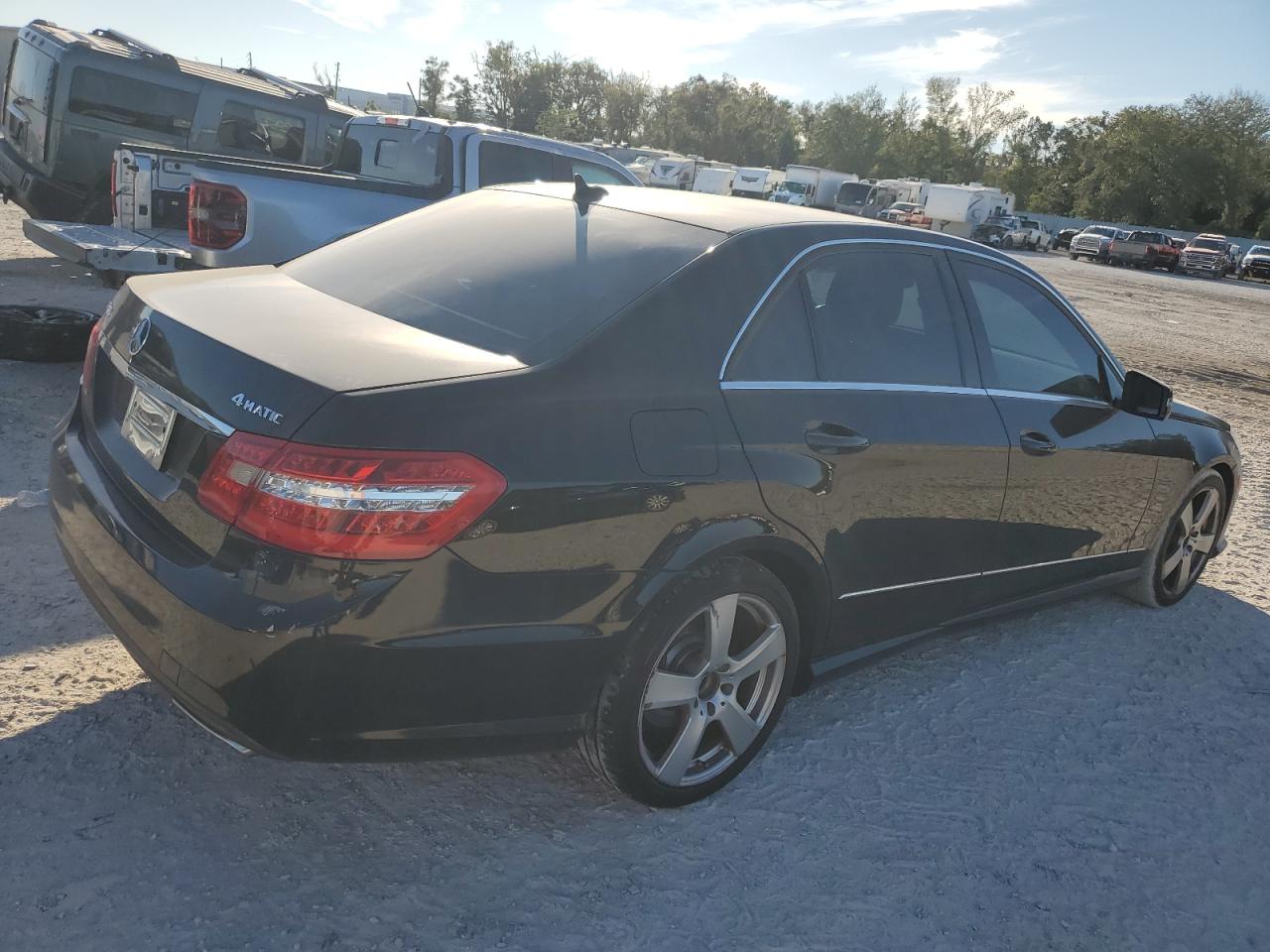 2010 Mercedes-Benz E-klasse VIN WDDHF8HB8AA101746 Copart auction photo, rear end / minor dent/scratches damage thumbnail 3