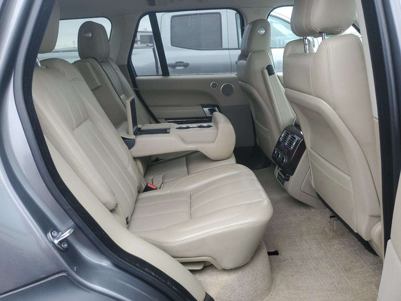 2017 Land Rover Range Rover VIN SALGS2FK3HA327830 Copart auction photo, front end damage thumbnail 11