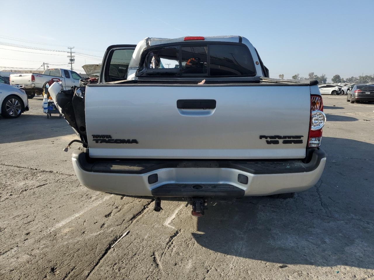 2010 Toyota Tacoma VIN 3TMJU4GN3AM099882 Copart auction photo, rollover / all over damage thumbnail 6