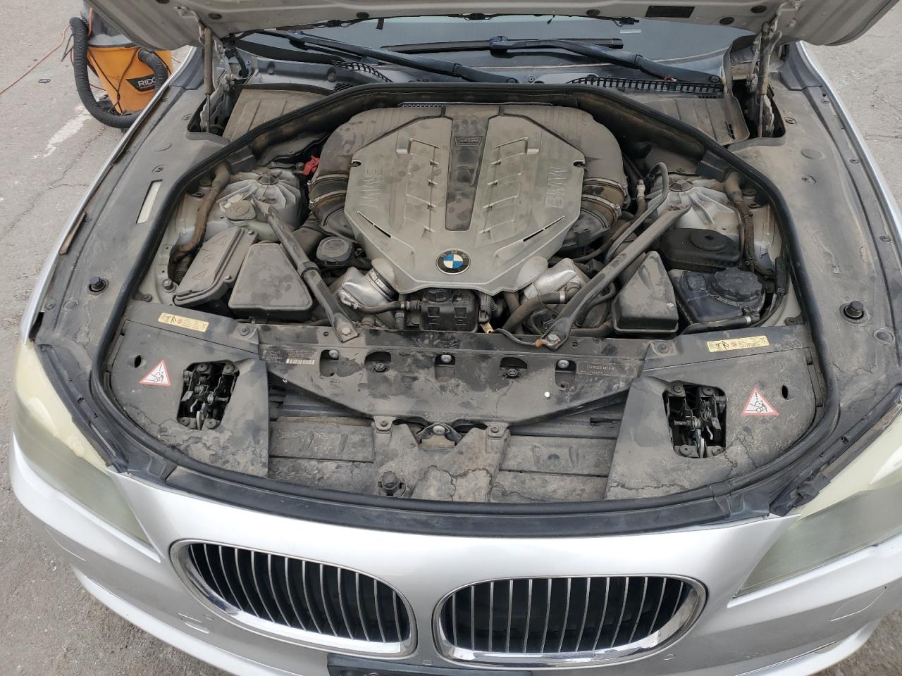 2009 BMW 7er VIN WBAKB83529CY62069 Copart auction photo, rear end / undercarriage damage thumbnail 12
