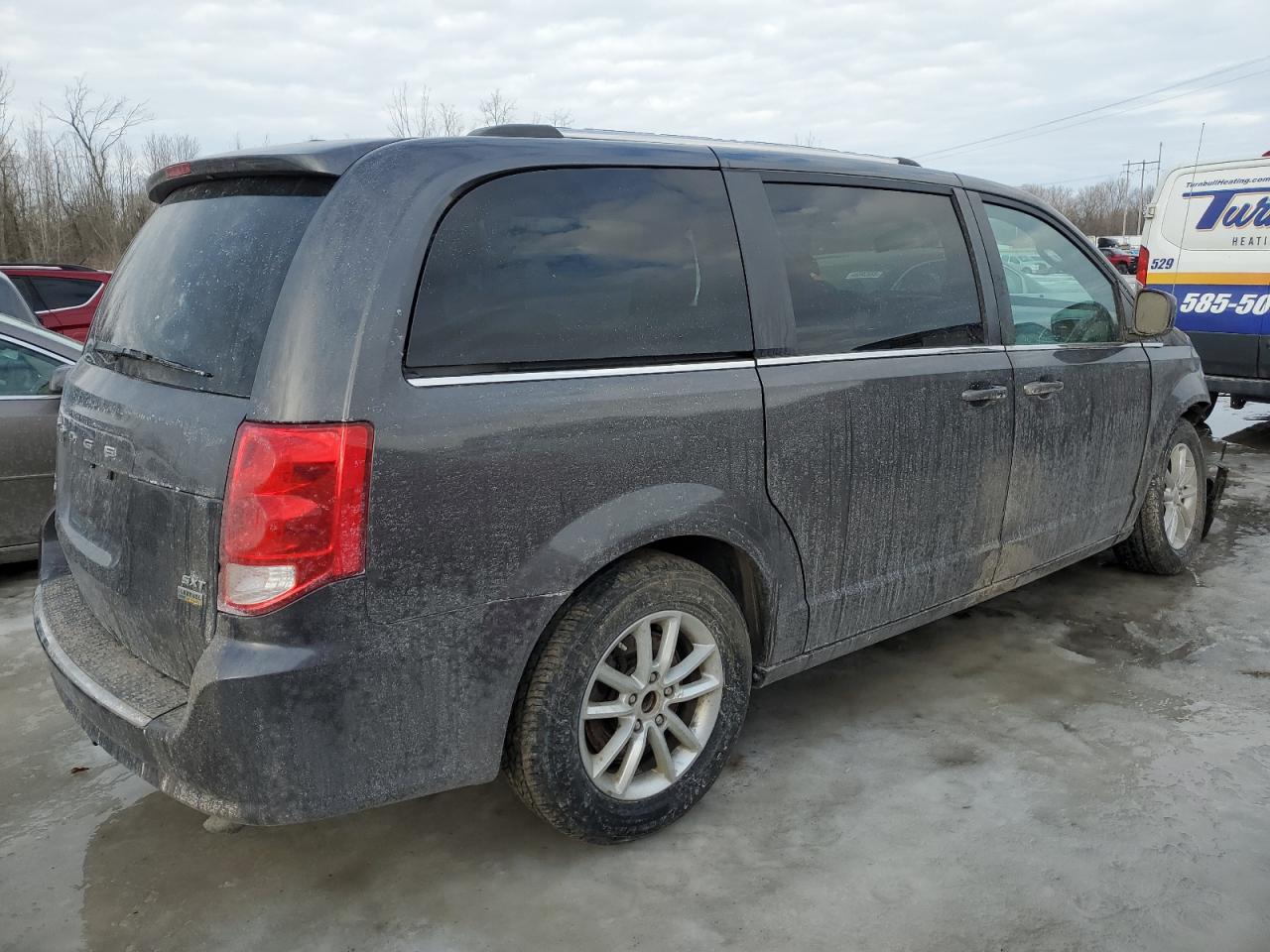 2019 Dodge Caravan VIN 2C4RDGCG6KR695526 Copart auction photo, front end damage thumbnail 3