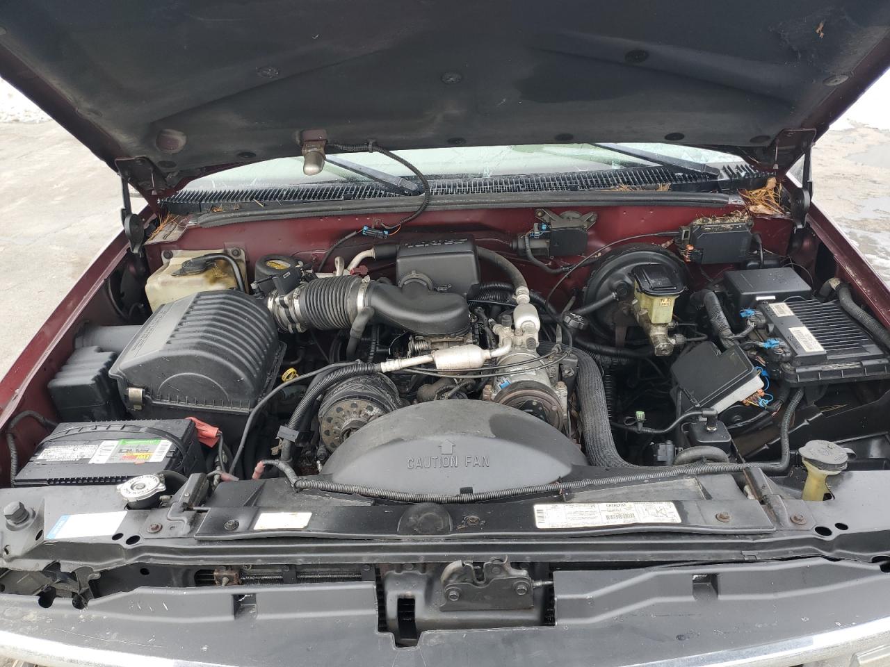 1998 Chevrolet Suburban VIN 3GNFK16R4WG129371 Copart auction photo, rollover / all over damage thumbnail 12