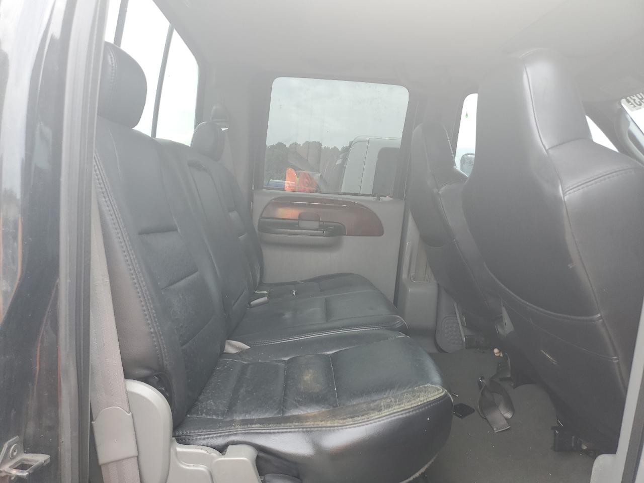 2005 Ford F350 VIN 1FTWW31PX5EB64484 Copart auction photo, all over damage thumbnail 11