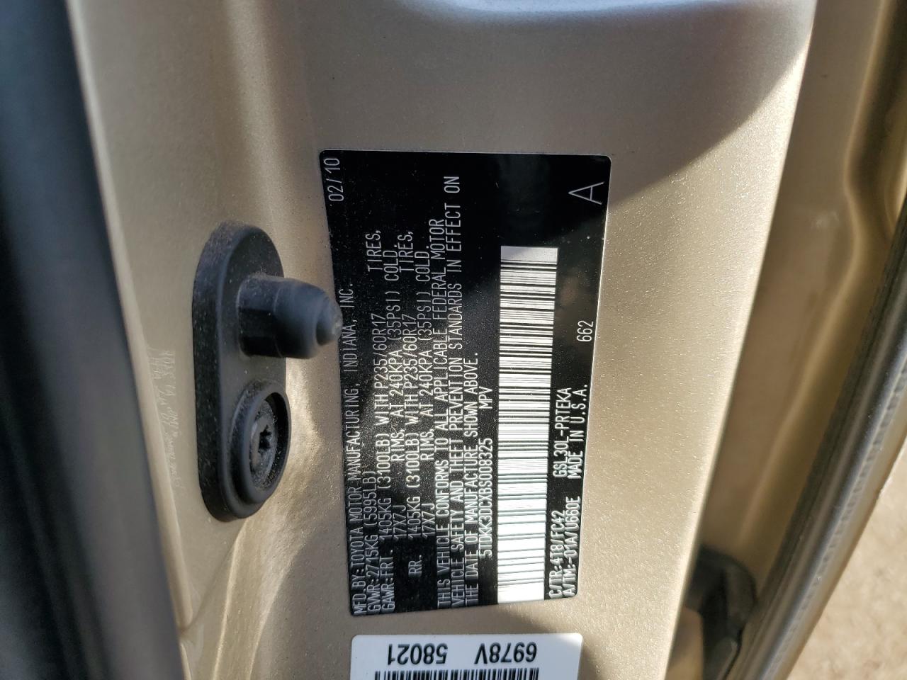 2011 Toyota Sienna VIN 5TDKK3DCXBS008325 Copart auction photo, rear end / minor dent/scratches damage thumbnail 15