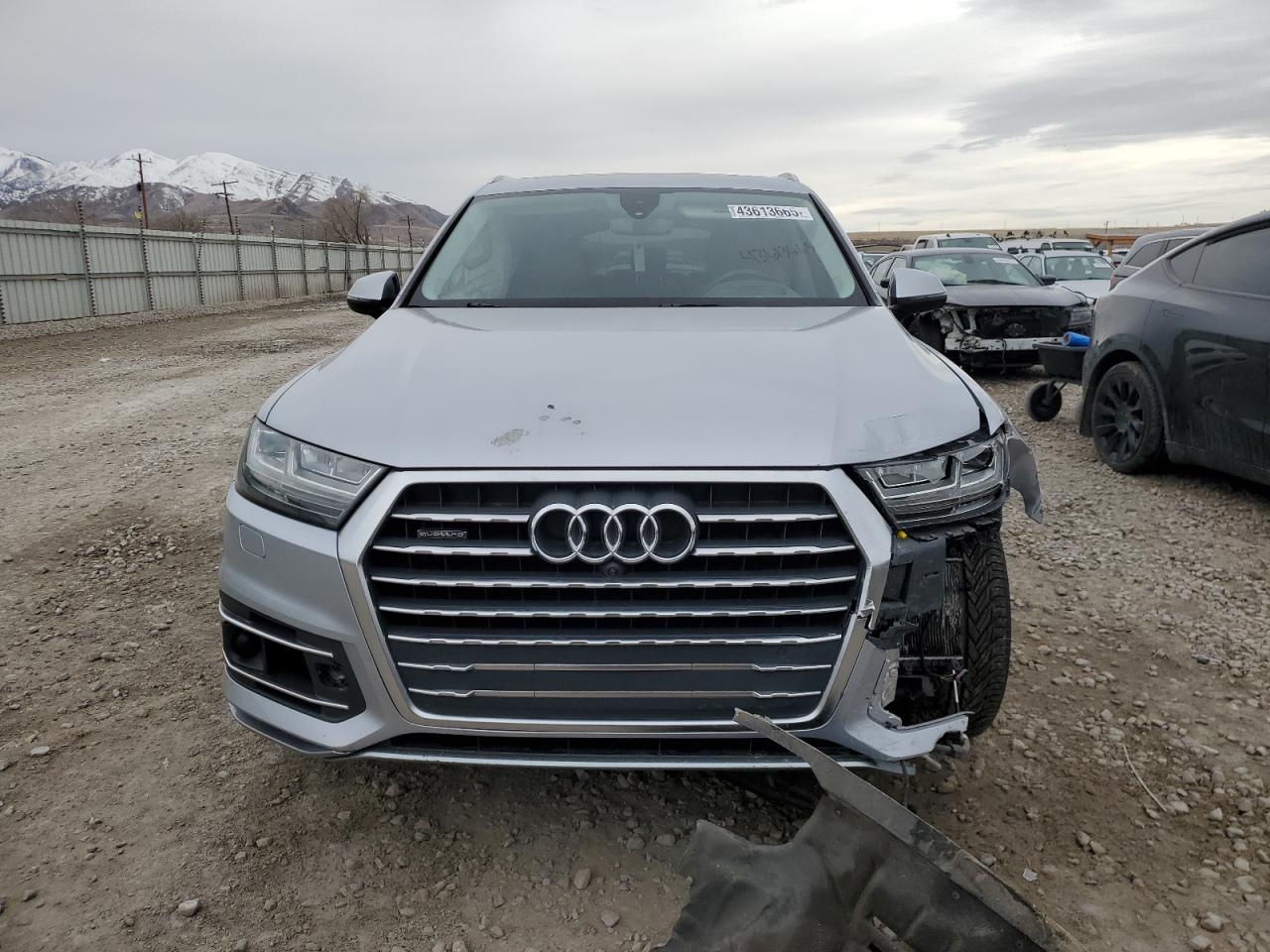 2017 Audi Q7 VIN WA1VABF7XHD030530 Copart auction photo, front end damage thumbnail 5