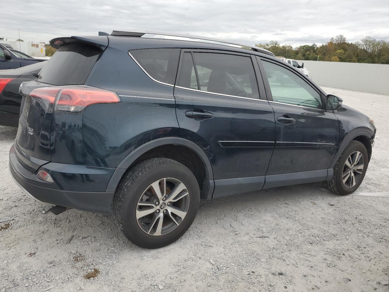 2017 Toyota RAV 4 VIN 2T3RFREV7HW564203 Copart auction photo, front end / undercarriage damage thumbnail 3
