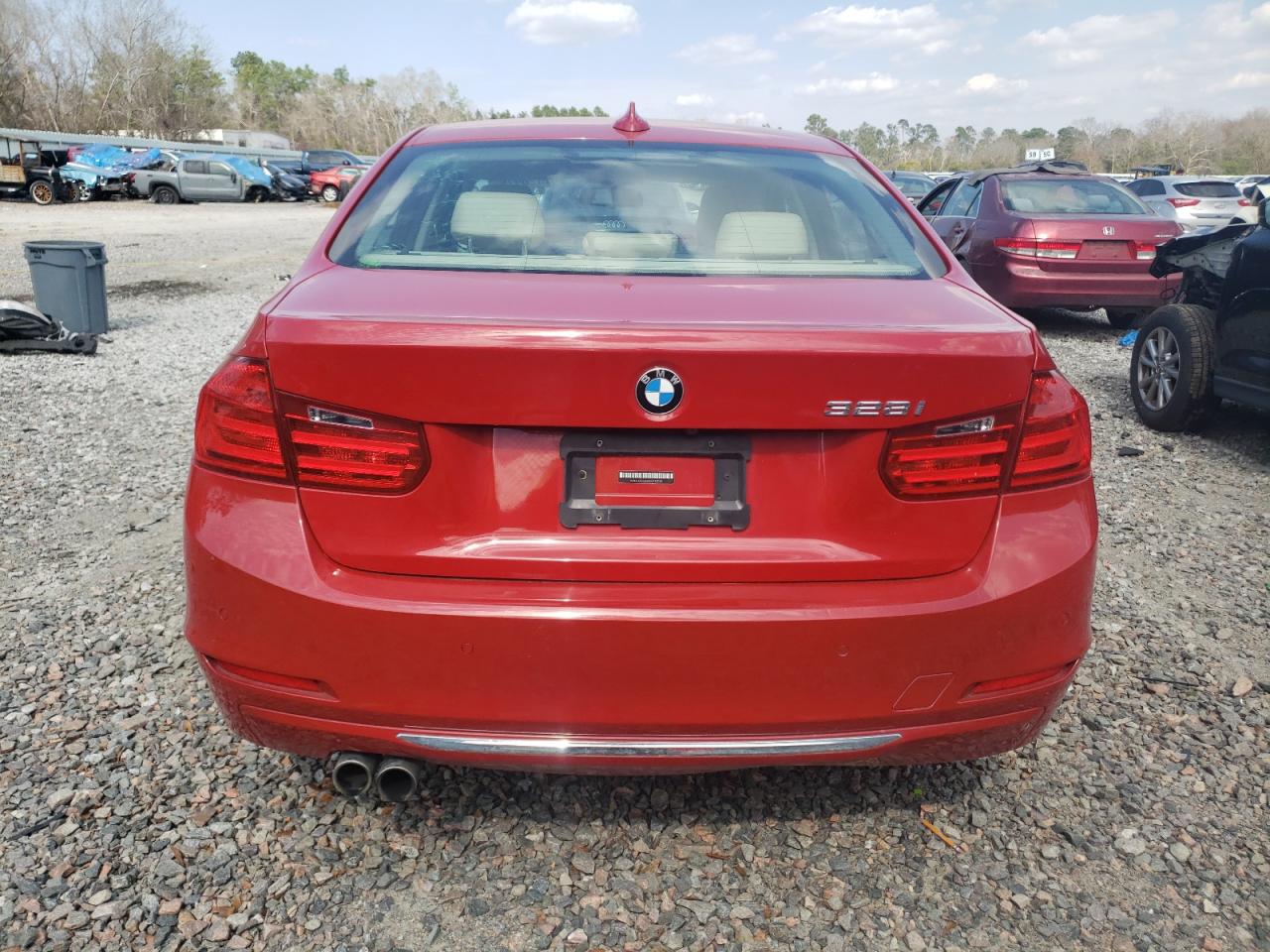 2014 BMW 3er VIN WBA3A5G5XENP32023 Copart auction photo, front end damage thumbnail 6