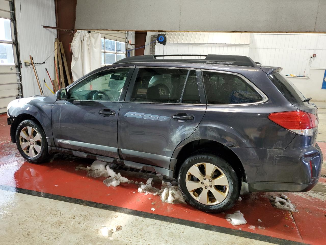 2010 Subaru Outback VIN 4S4BRBCC1A3326532 Copart auction photo, front end damage thumbnail 2