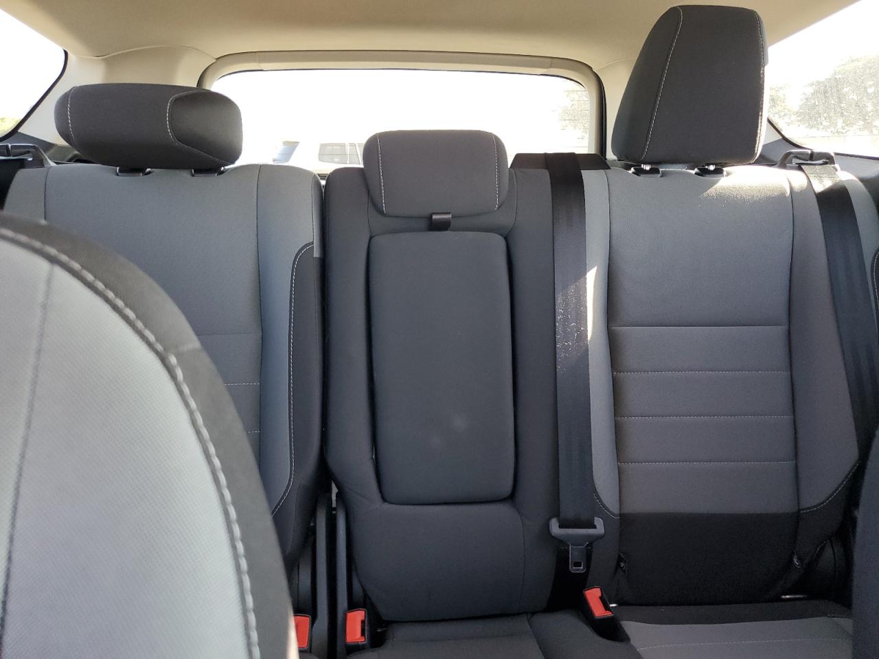 2016 Ford Escape VIN 1FMCU9G99GUB83164 Copart auction photo, front end damage thumbnail 10