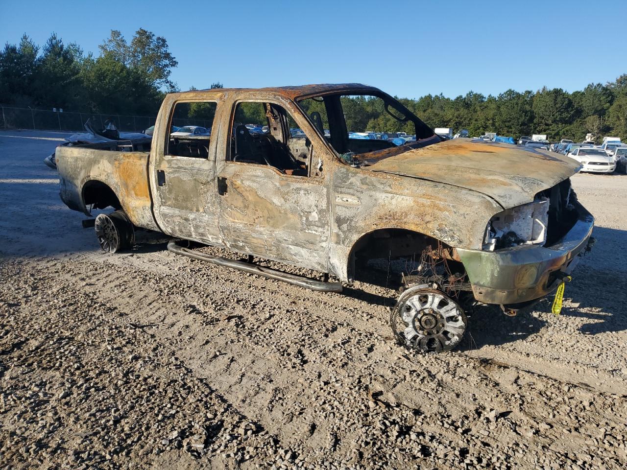 2003 Ford F250 VIN 1FTNW21F53EA11229 Copart auction photo, burn damage thumbnail 4
