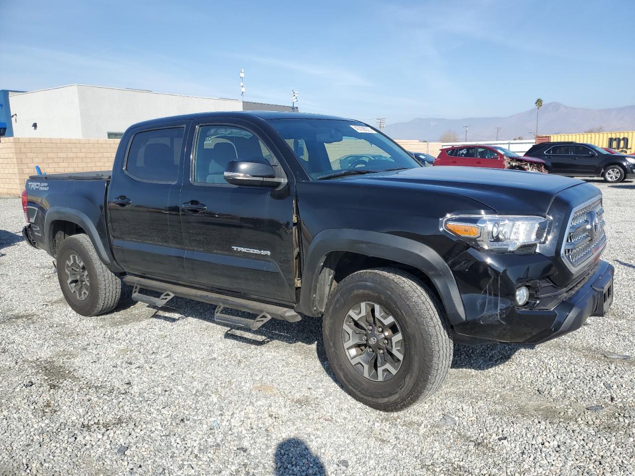 2016 Toyota Tacoma VIN 3TMAZ5CN4GM018586 Copart auction photo, front end / rear end damage thumbnail 4