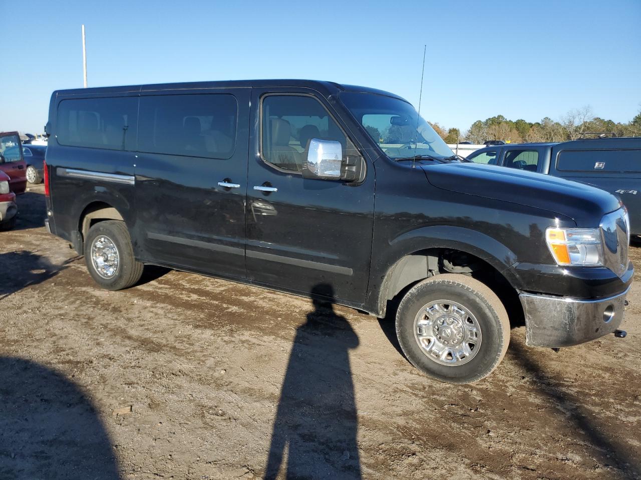 2020 Nissan NV VIN 5BZAF0AA1LN850897 Copart auction photo, rear end / front end damage thumbnail 4