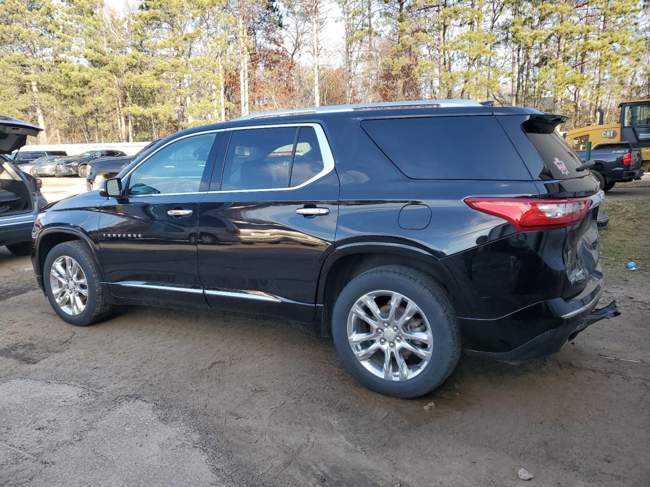 2019 Chevrolet Traverse VIN 1GNEVJKW5KJ193832 Copart auction photo, rear end damage thumbnail 2