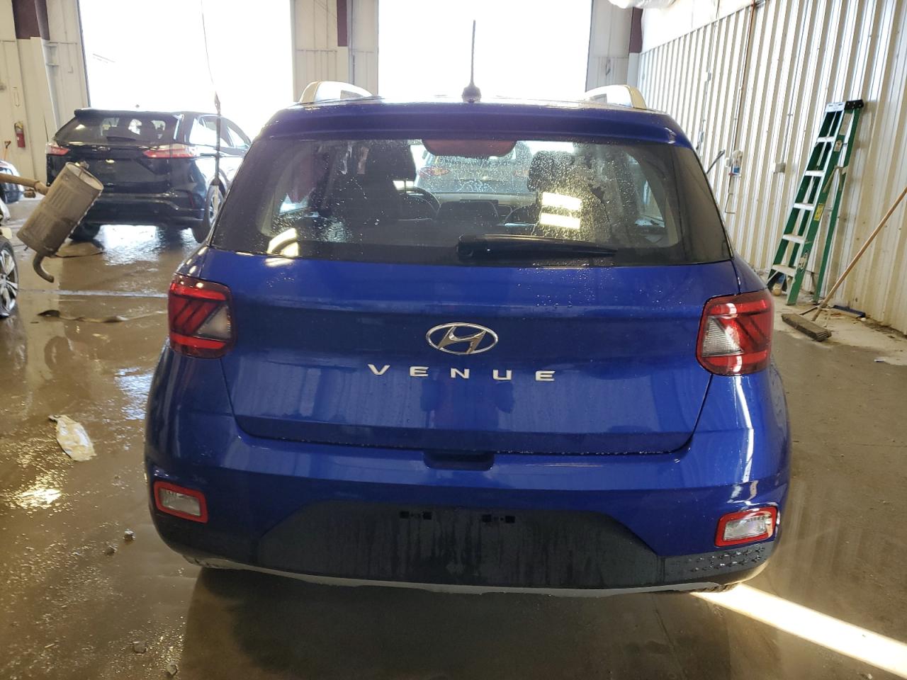2024 Hyundai Venue VIN KMHRC8A30RU331698 Copart auction photo, side / front end damage thumbnail 6