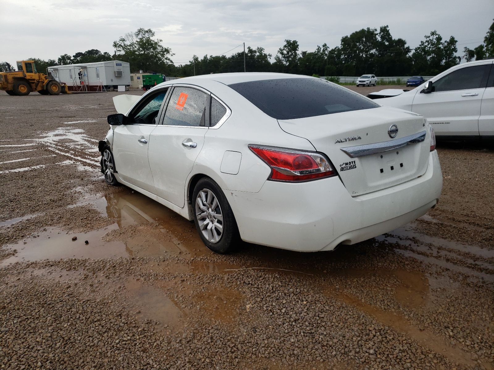 2015 Nissan Altima VIN 1N4AL3AP7FN334391 Copart auction photo, front end / biohazard/chemical damage thumbnail 3
