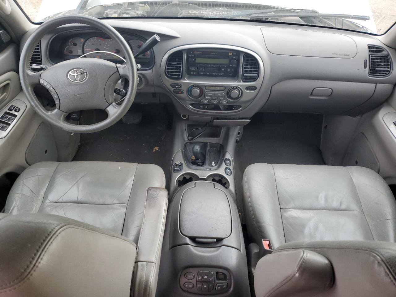2003 Toyota Sequoia VIN 5TDBT48A83S144465 Copart auction photo, rear end / minor dent/scratches damage thumbnail 8