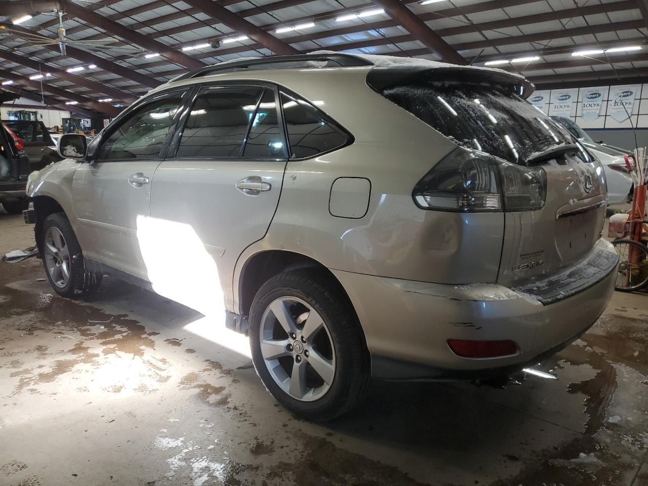 2004 Lexus RX VIN JTJHA31UX40039040 Copart auction photo, front end / minor dent/scratches damage thumbnail 2