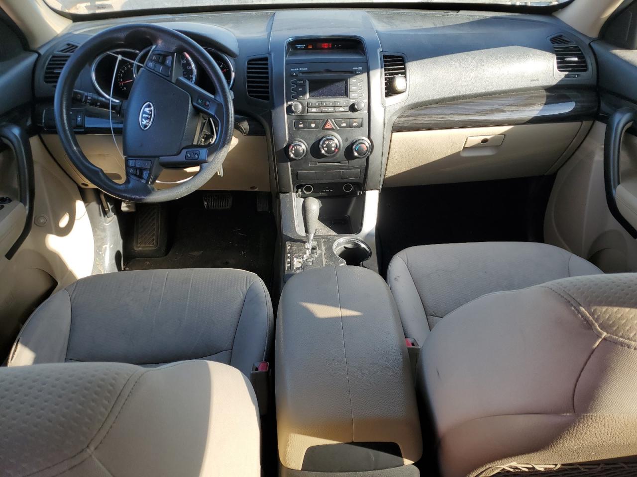 2013 KIA Sorento VIN 5XYKT3A14DG395812 Copart auction photo, vandalism damage thumbnail 8
