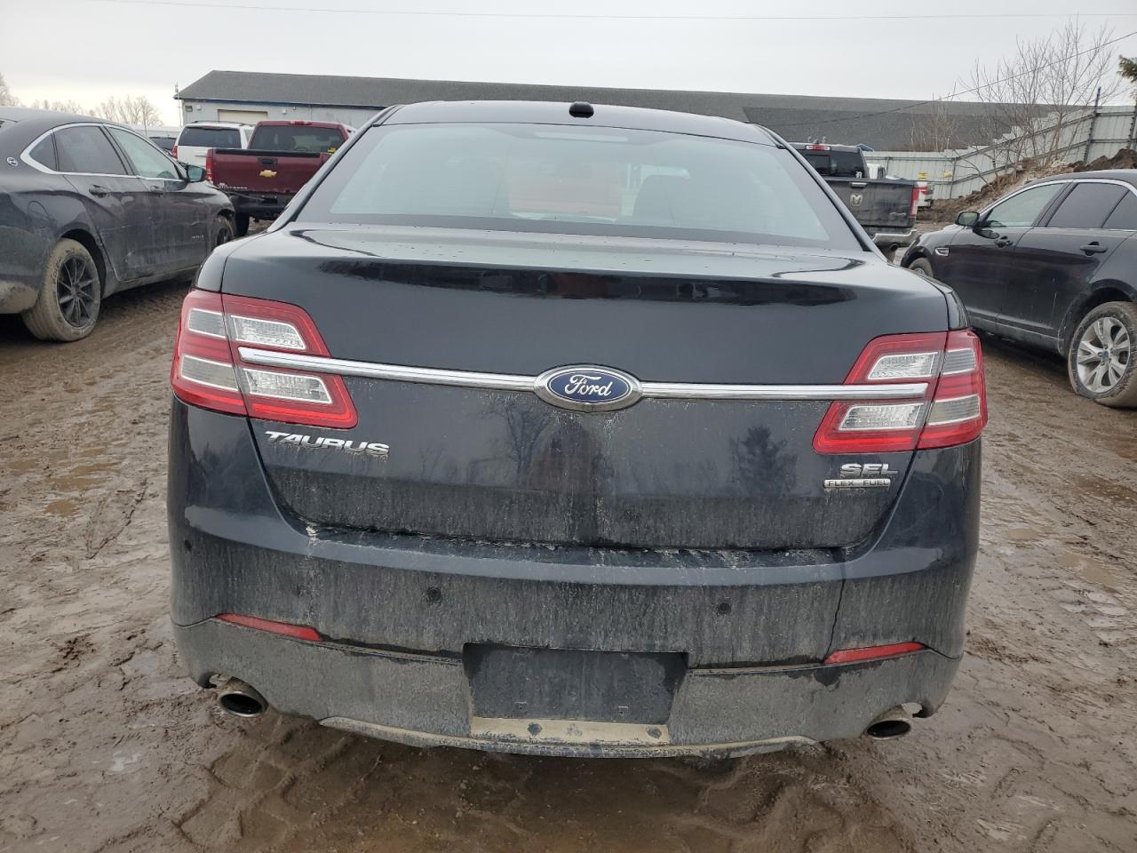 2016 Ford Taurus VIN 1FAHP2E82GG153706 Copart auction photo, front end / minor dent/scratches damage thumbnail 6