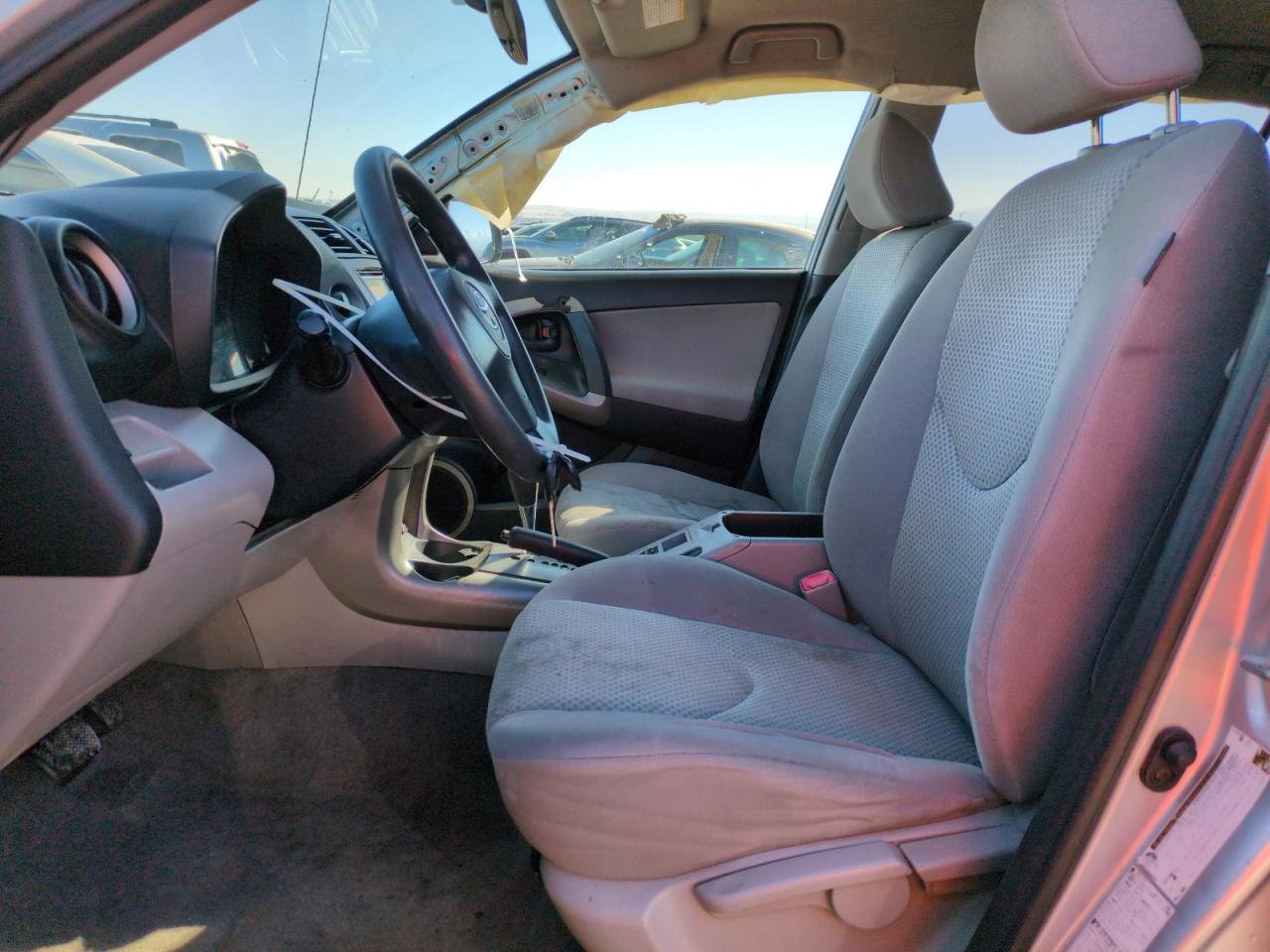 2008 Toyota RAV 4 VIN JTMBD33V985187100 Copart auction photo, front end / side damage thumbnail 7