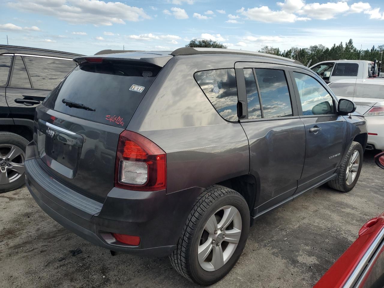 2015 Jeep Compass VIN 1C4NJCBB0FD203832 Copart auction photo, front end damage thumbnail 3