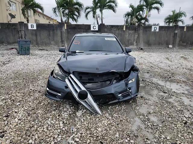 2013 Mercedes-Benz C-klasse VIN WDDGF4HB5DR282623 Copart auction photo, front end / minor dent/scratches damage thumbnail 10
