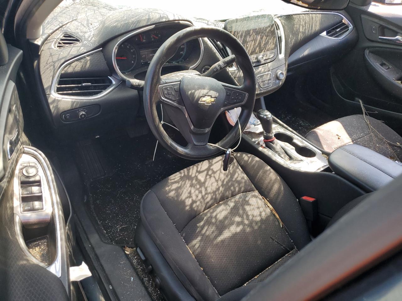 2019 Chevrolet Malibu VIN 1G1ZD5ST4KF166675 Copart auction photo, all over damage thumbnail 8