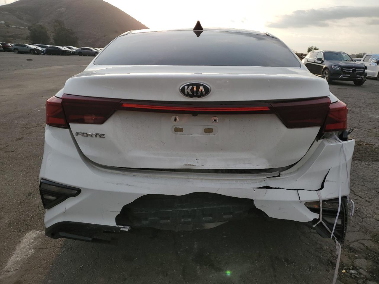 2019 KIA Forte VIN 3KPF24AD9KE077215 Copart auction photo, rear end damage thumbnail 6