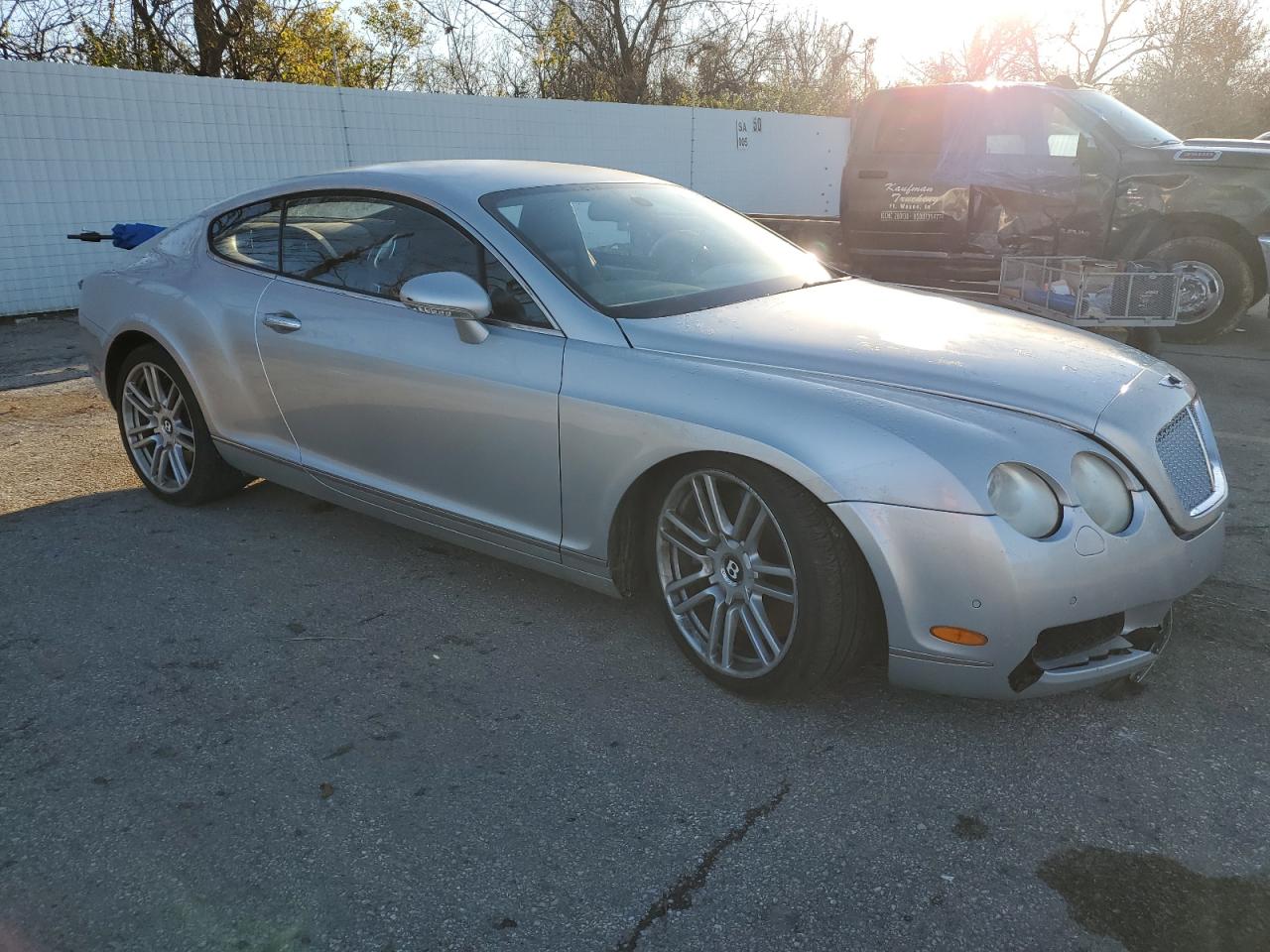 2004 Bentley Continental VIN SCBCR63W04C022416 Copart auction photo, burn / mechanical damage thumbnail 4