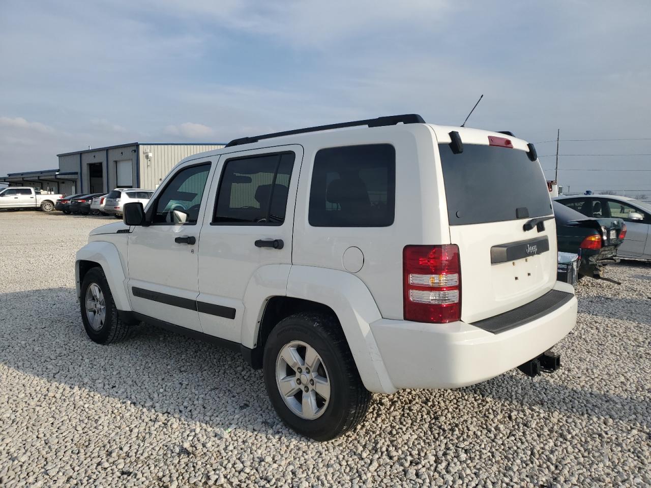2010 Jeep Liberty (North America) VIN 1J4PP2GK1AW114482 Copart auction photo, front end / minor dent/scratches damage thumbnail 2