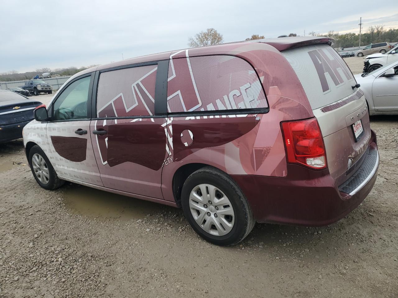 2019 Dodge Caravan VIN 2C4RDGBG8KR756831 Copart auction photo, normal wear damage thumbnail 2