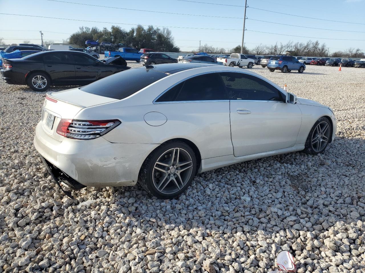 2017 Mercedes-Benz E-klasse VIN WDDKJ6FB4HF355771 Copart auction photo, side / front end damage thumbnail 3