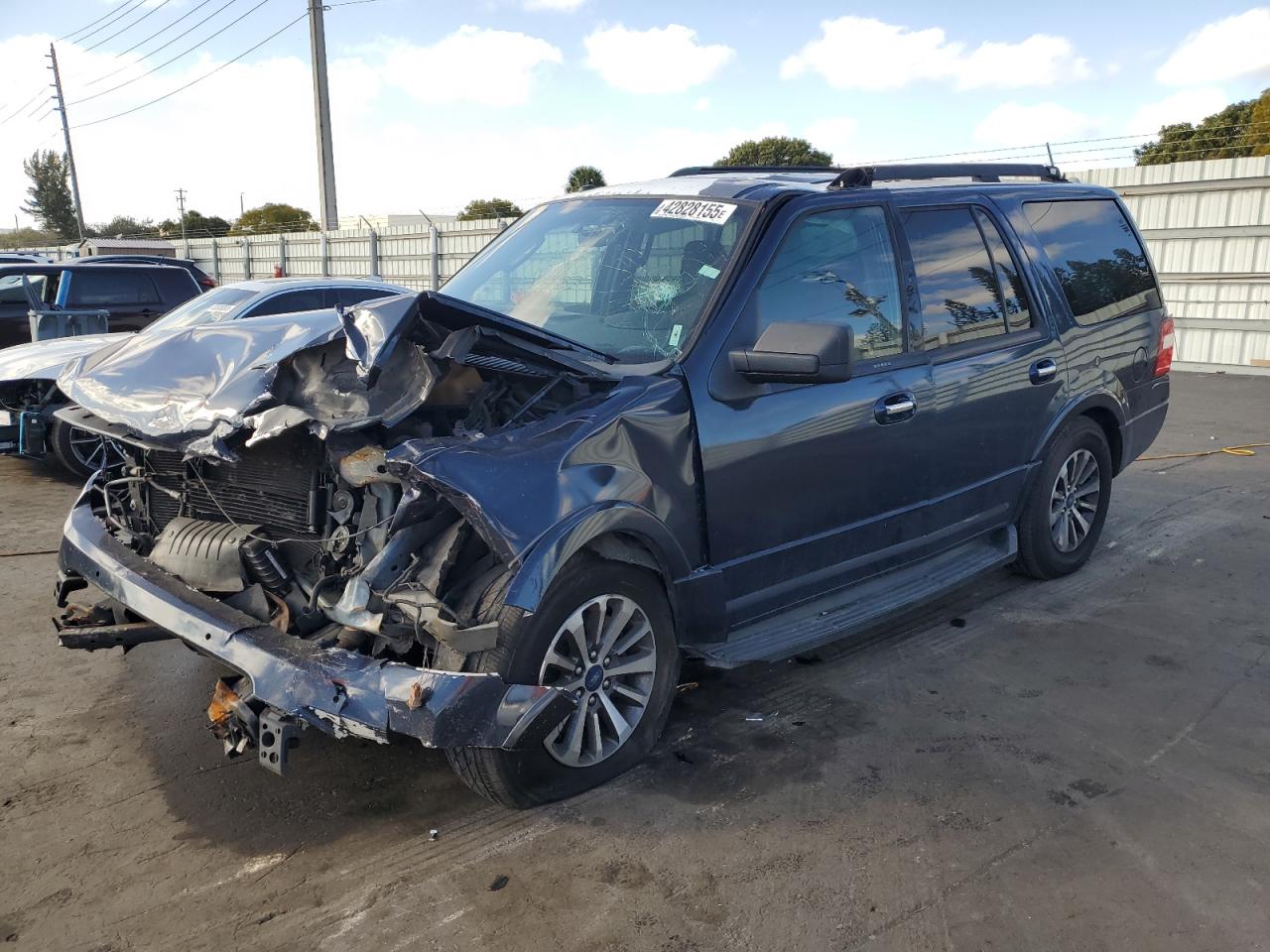 2017 Ford Expedition VIN 1FMJU1JT4HEA78590