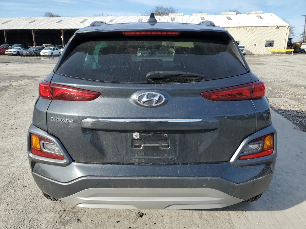 2021 Hyundai Kona VIN KM8K5CA52MU747597 Copart auction photo, front end / side damage thumbnail 6