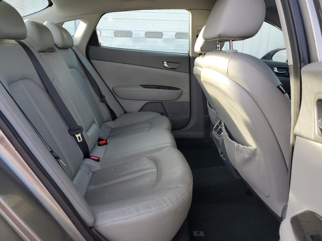 2016 KIA Optima VIN 5XXGU4L37GG015863 Copart auction photo, side / front end damage thumbnail 10