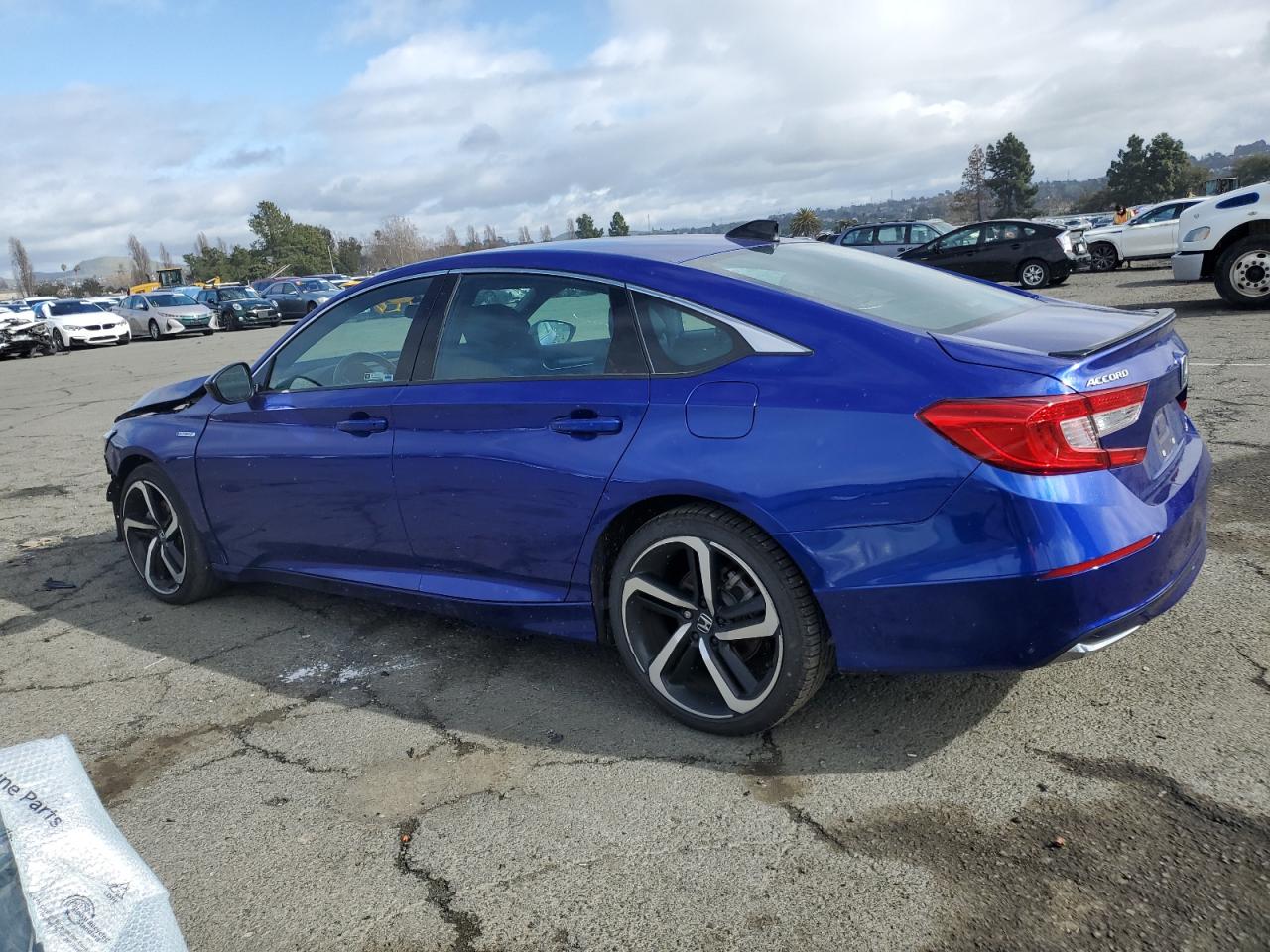 2022 Honda Accord VIN 1HGCV3F28NA041293 Copart auction photo, front end / minor dent/scratches damage thumbnail 2