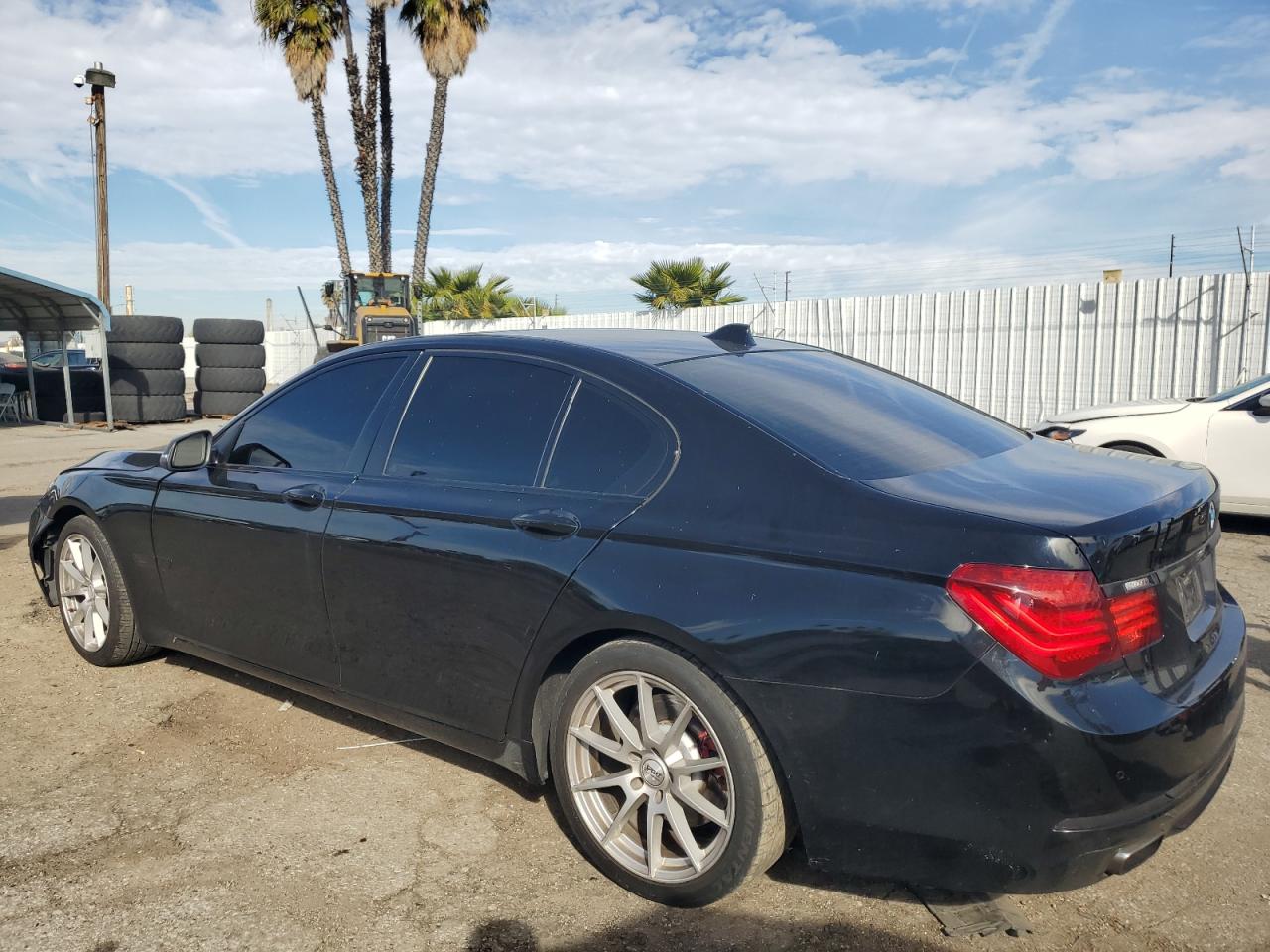 2015 BMW 7er VIN WBAYA6C52FD826874 Copart auction photo, front end damage thumbnail 2