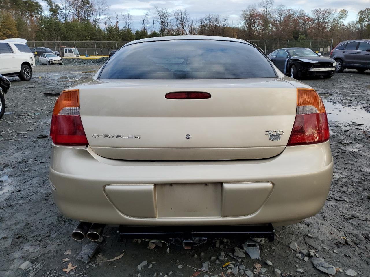 2000 Chrysler 300 VIN 2C3HE66G3YH435697 Copart auction photo, side / front end damage thumbnail 6