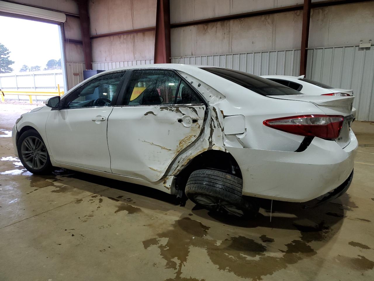 2016 Toyota Camry VIN 4T1BF1FK6GU201048 Copart auction photo, rear end / side damage thumbnail 2
