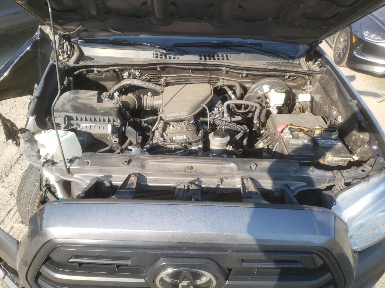 2019 Toyota Tacoma VIN 5TFSX5EN1KX067545 Copart auction photo, front end / side damage thumbnail 11