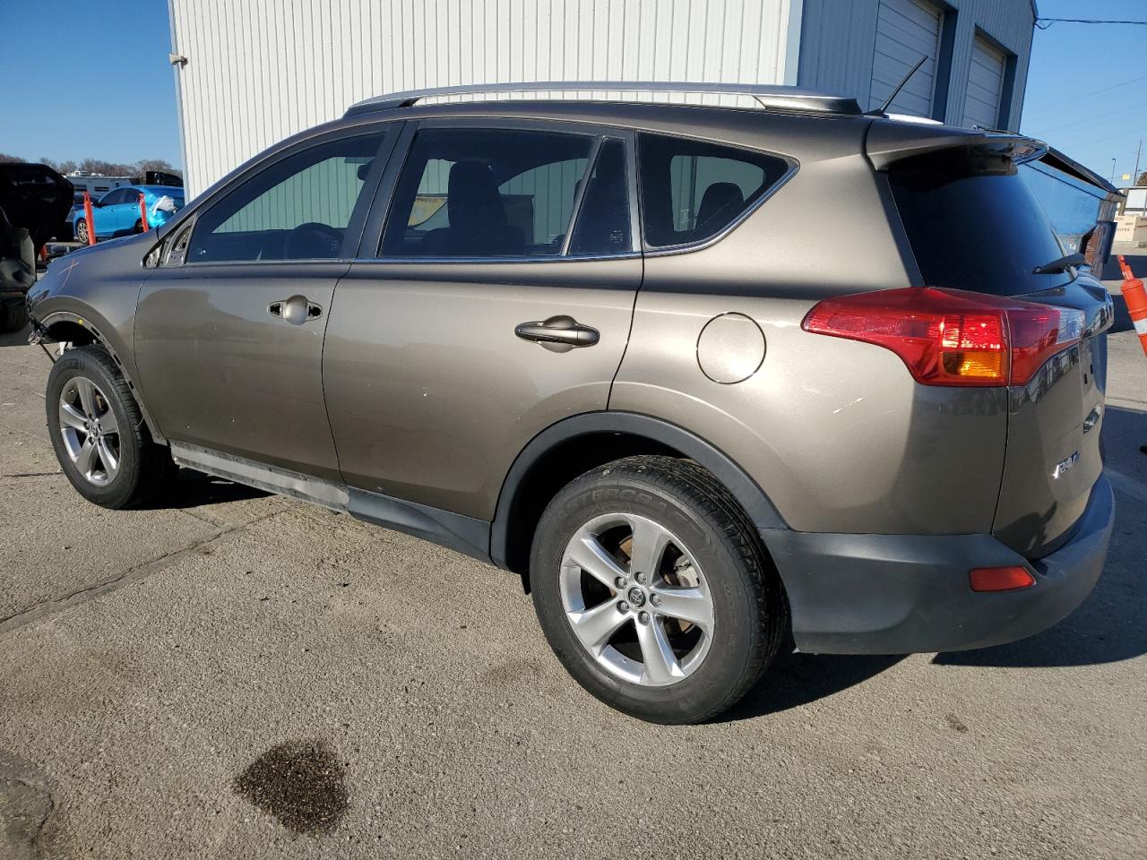 2015 Toyota RAV 4 VIN JTMRFREV5FD158172 Copart auction photo, front end / mechanical damage thumbnail 2