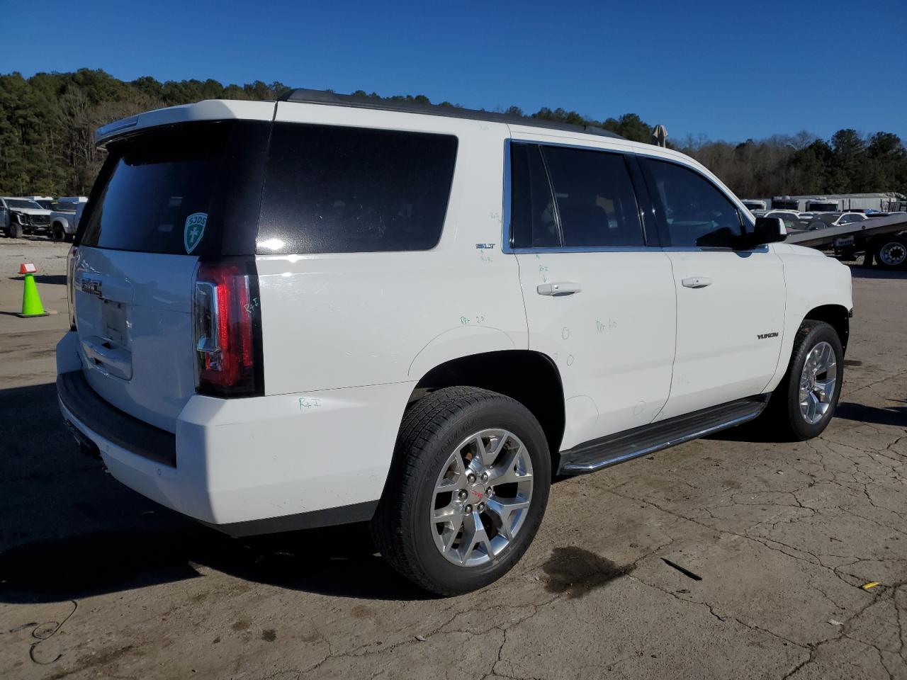 2017 GMC Yukon VIN 1GKS1BKC3HR171166 Copart auction photo, front end / side damage thumbnail 3